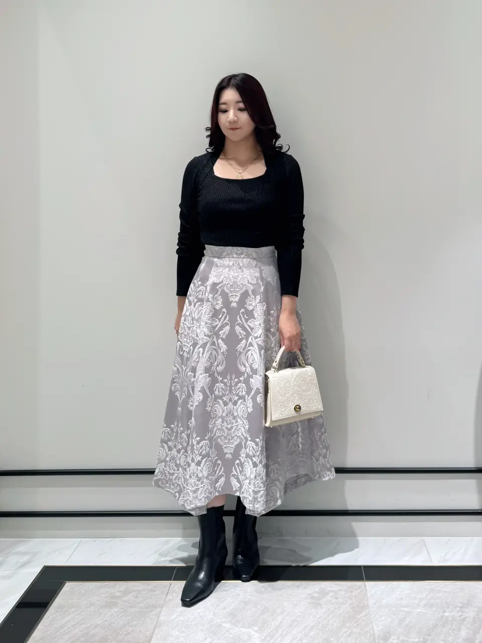 GRACE CONTINENTAL MOMOKO コーディネート画像