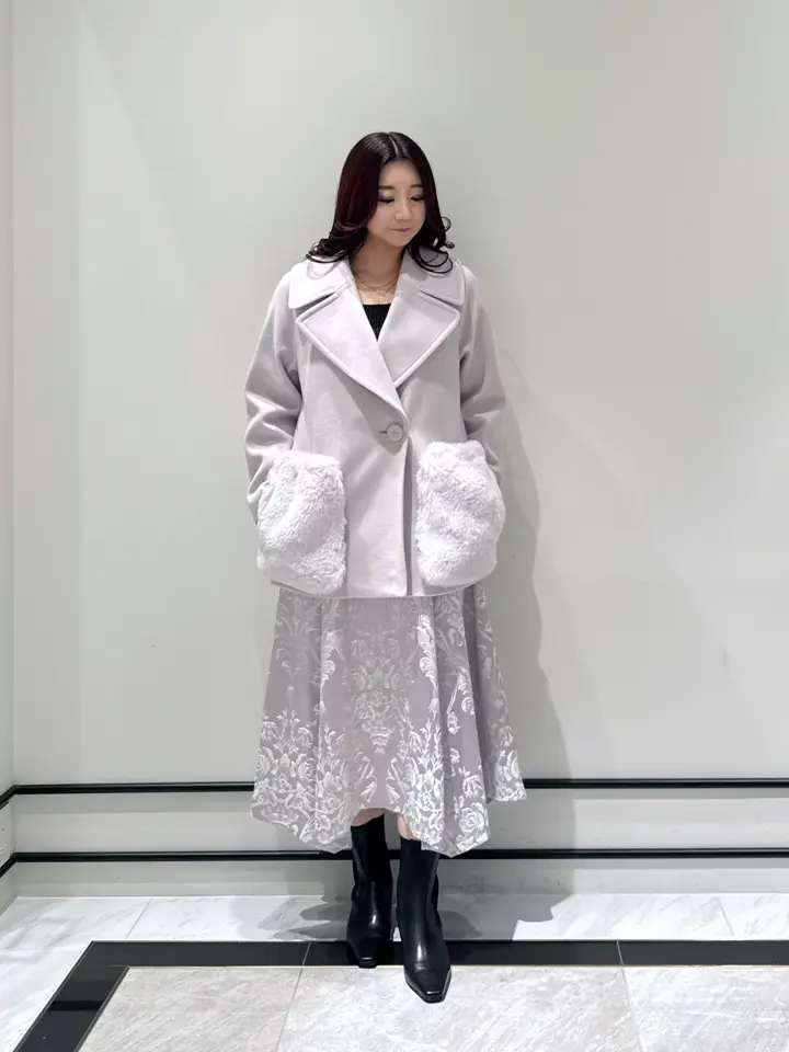 GRACE CONTINENTAL MOMOKO コーディネート画像