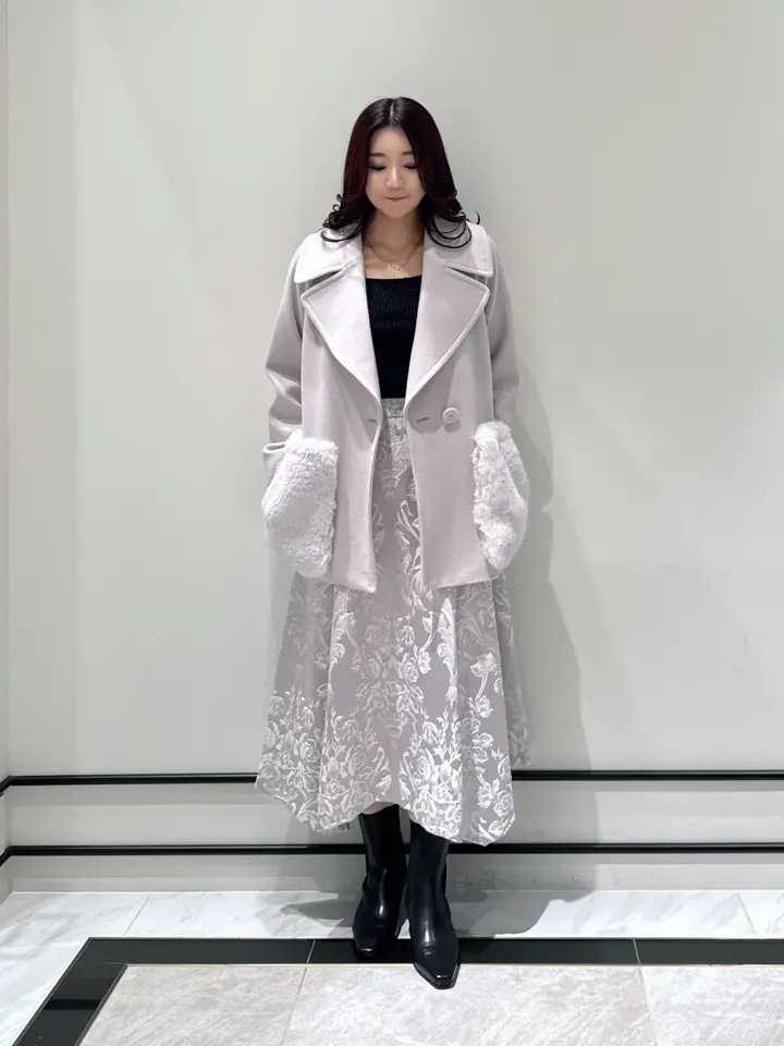 GRACE CONTINENTAL MOMOKO コーディネート画像