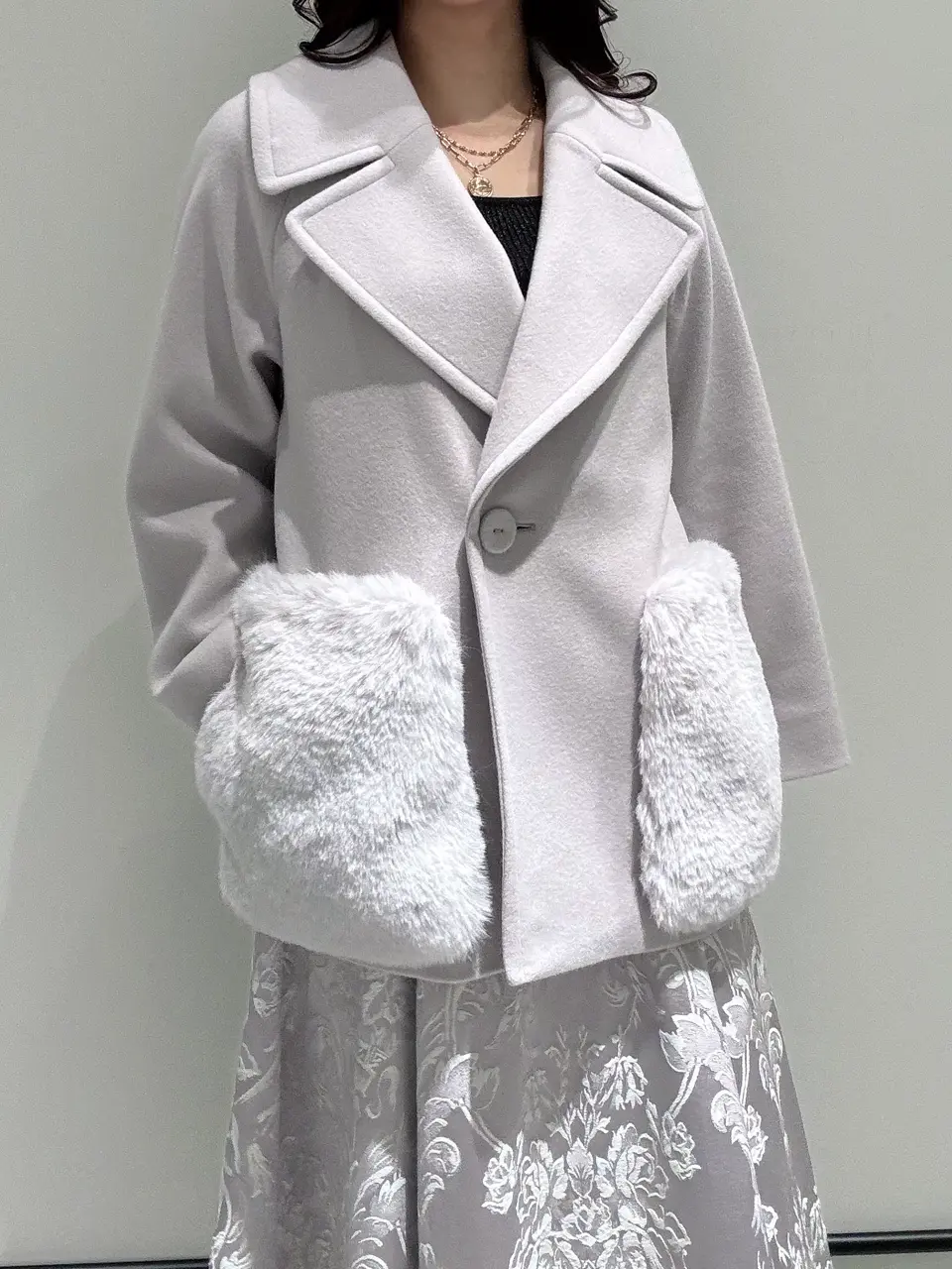 GRACE CONTINENTAL MOMOKO コーディネート画像