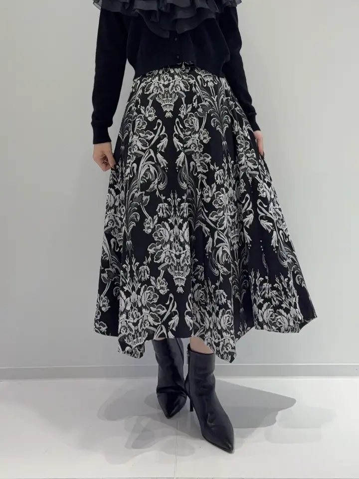 GRACE CONTINENTAL Yuuki NOZAWA コーディネート画像