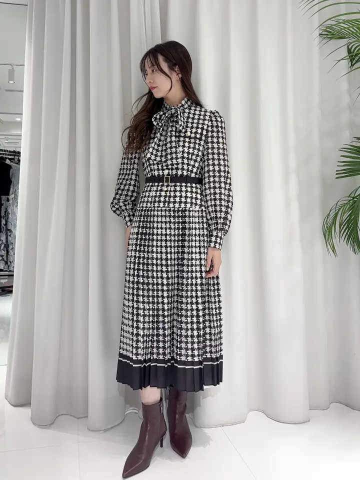 GRACE CONTINENTAL Hikaru Okada コーディネート画像