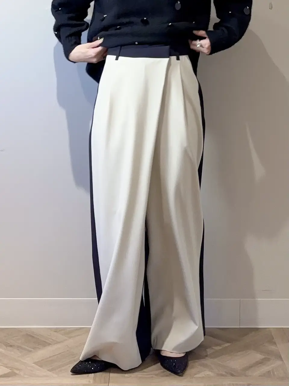 GRACE CONTINENTAL Hikaru Okada コーディネート画像