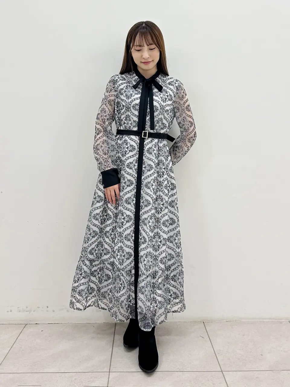  Miu Akamatsu コーディネート画像