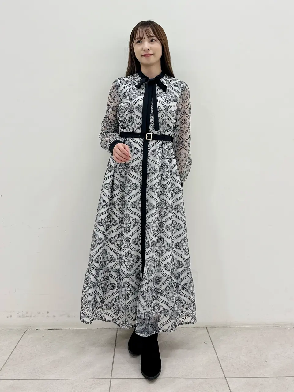 GRACE CONTINENTAL Miu Akamatsu コーディネート画像