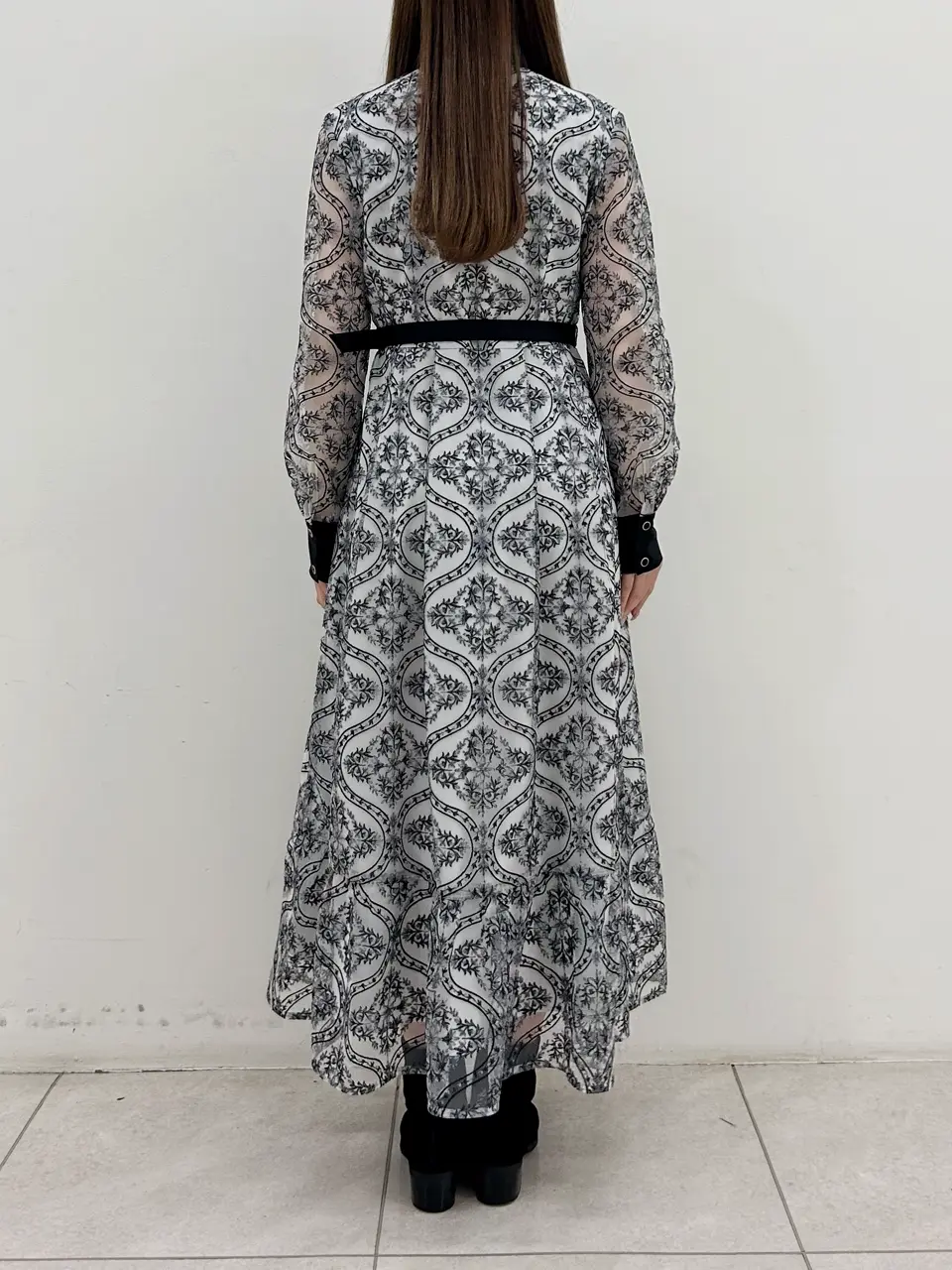 GRACE CONTINENTAL Miu Akamatsu コーディネート画像