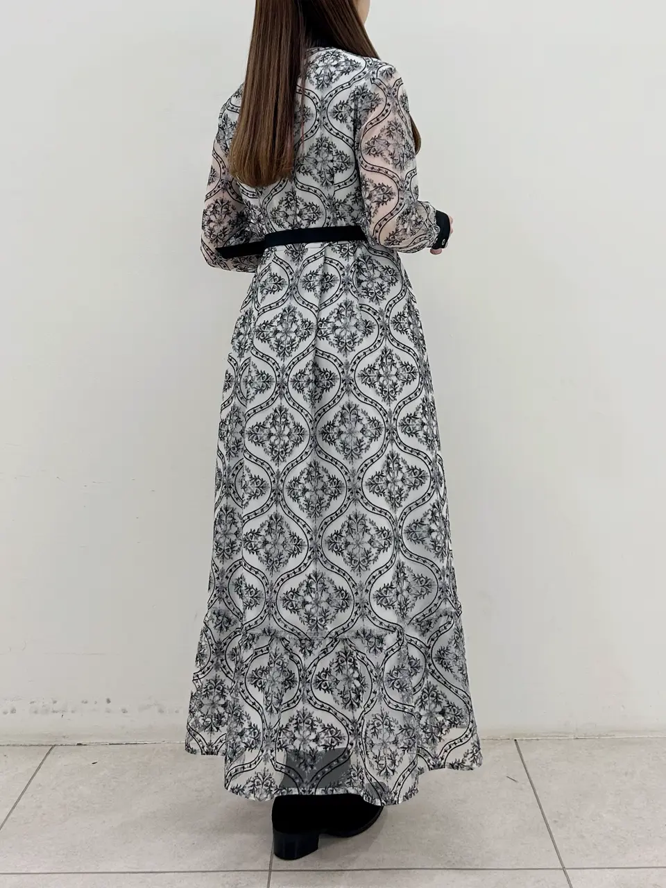 GRACE CONTINENTAL Miu Akamatsu コーディネート画像