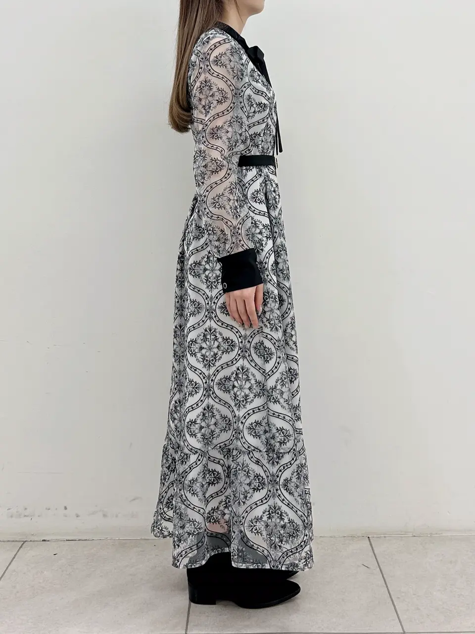 GRACE CONTINENTAL Miu Akamatsu コーディネート画像