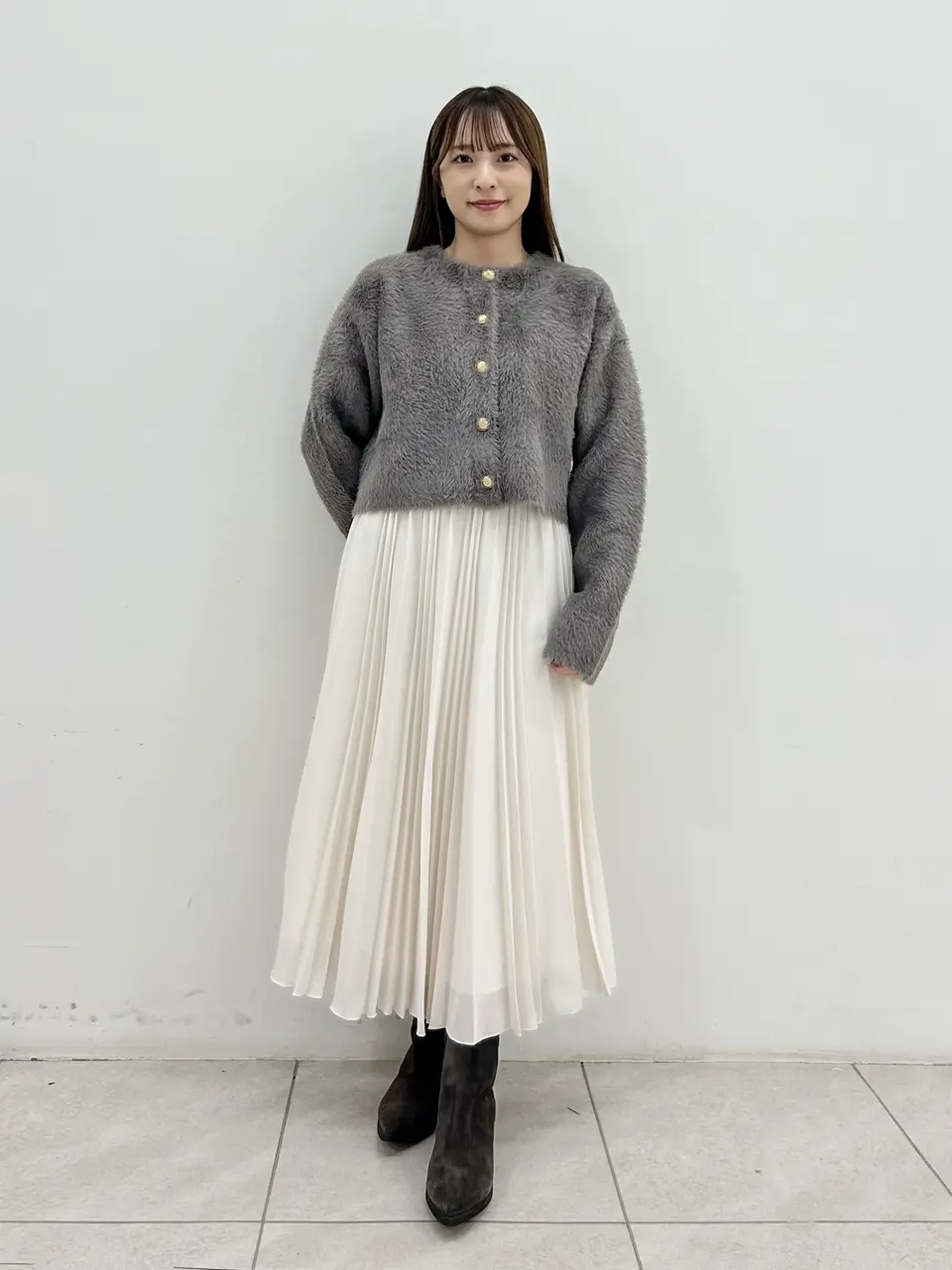 GRACE CONTINENTAL Miu Akamatsu コーディネート画像