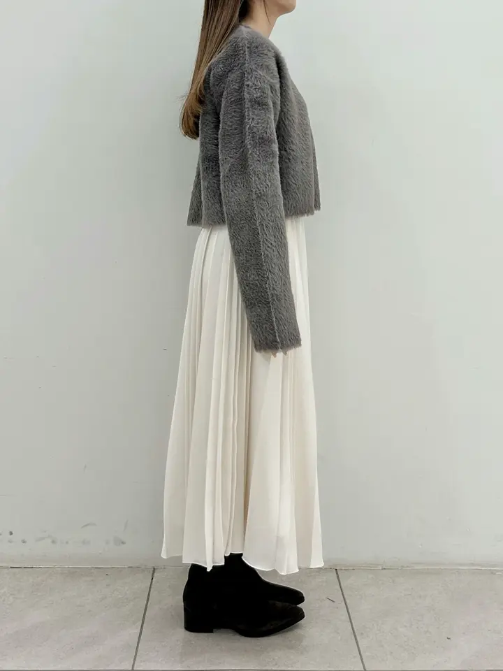 GRACE CONTINENTAL Miu Akamatsu コーディネート画像