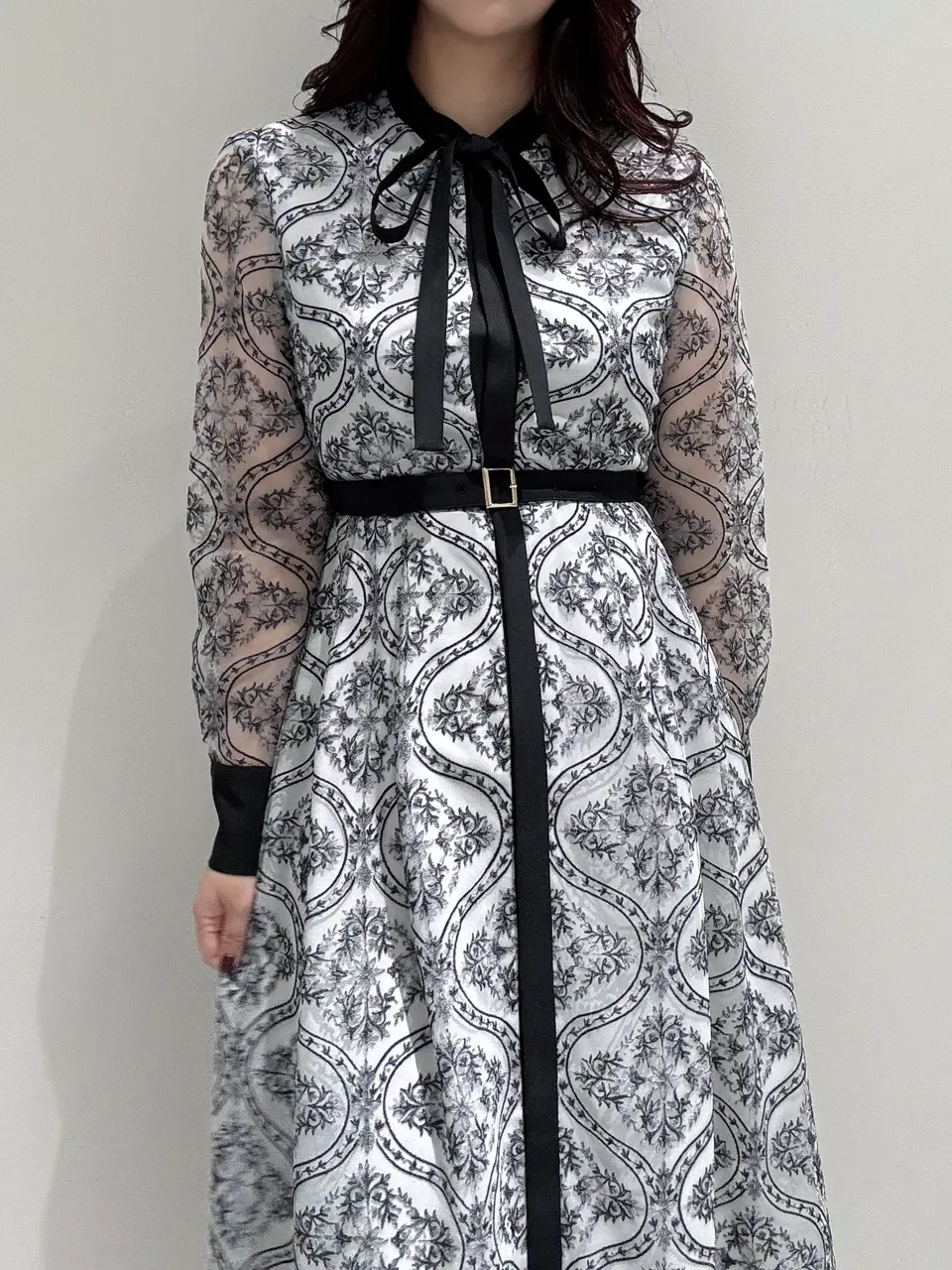 GRACE CONTINENTAL MOMOKO コーディネート画像