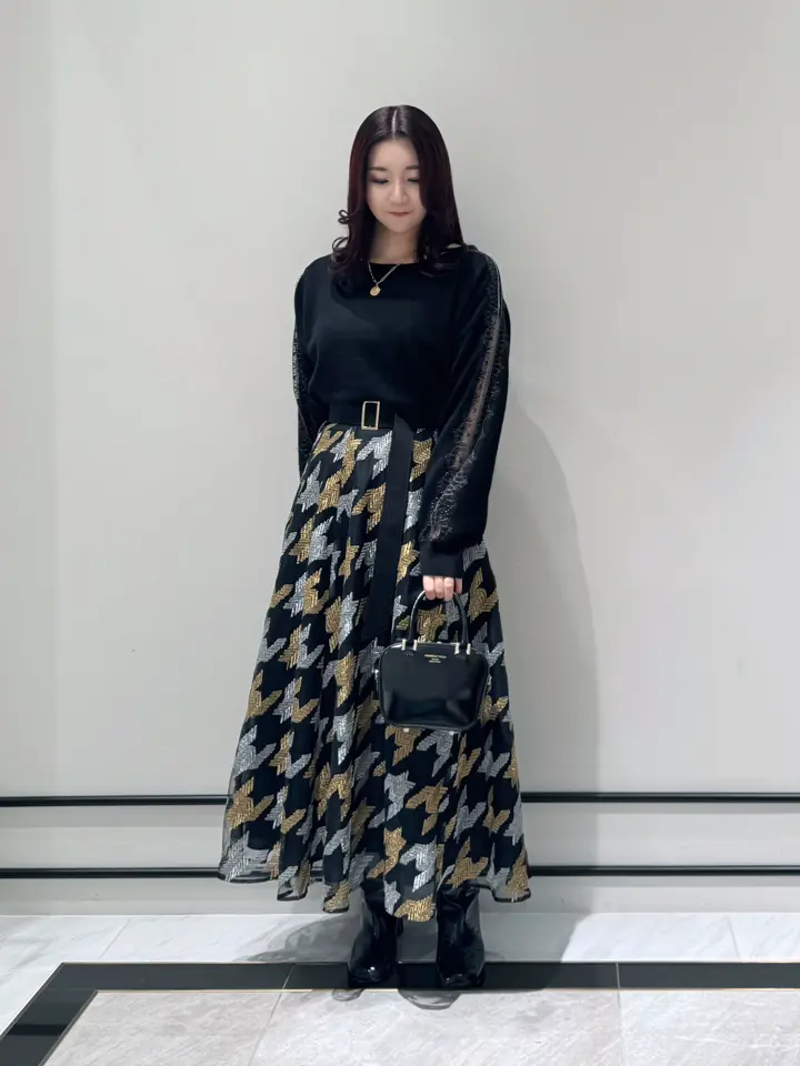 GRACE CONTINENTAL MOMOKO コーディネート画像