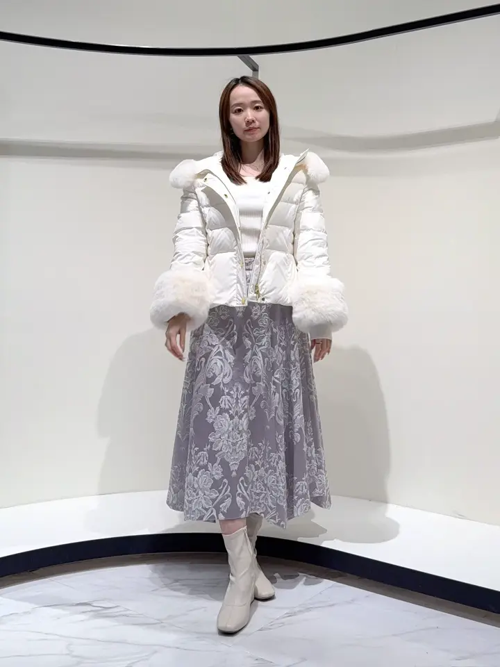 GRACE CONTINENTAL Suzuka コーディネート画像