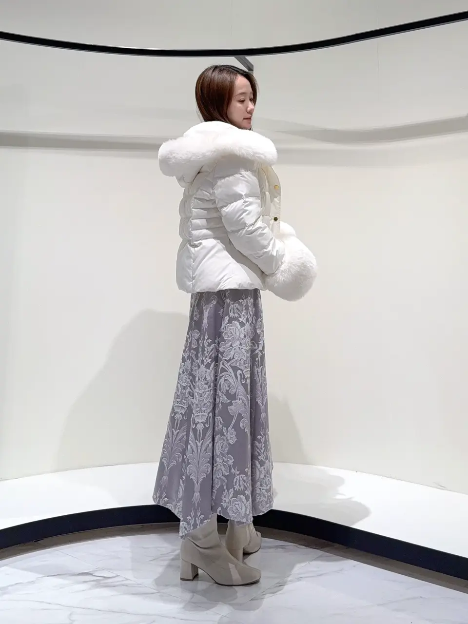 GRACE CONTINENTAL Suzuka コーディネート画像