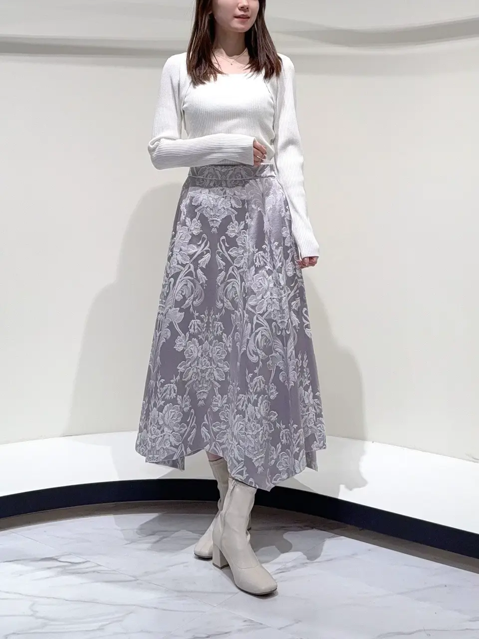 GRACE CONTINENTAL Suzuka コーディネート画像