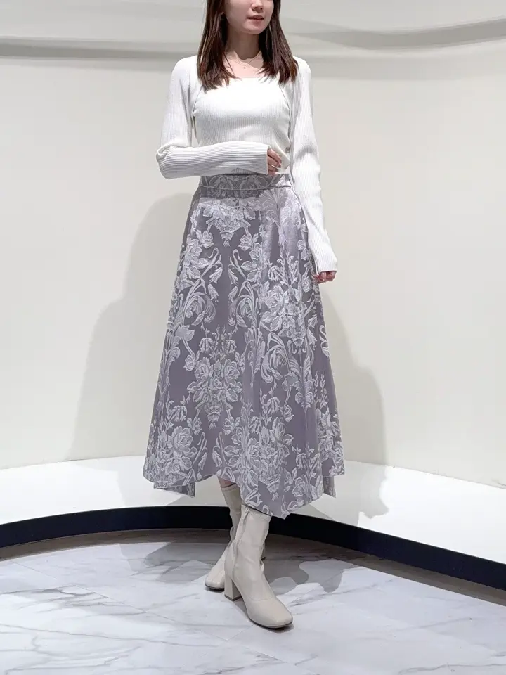 GRACE CONTINENTAL Suzuka コーディネート画像