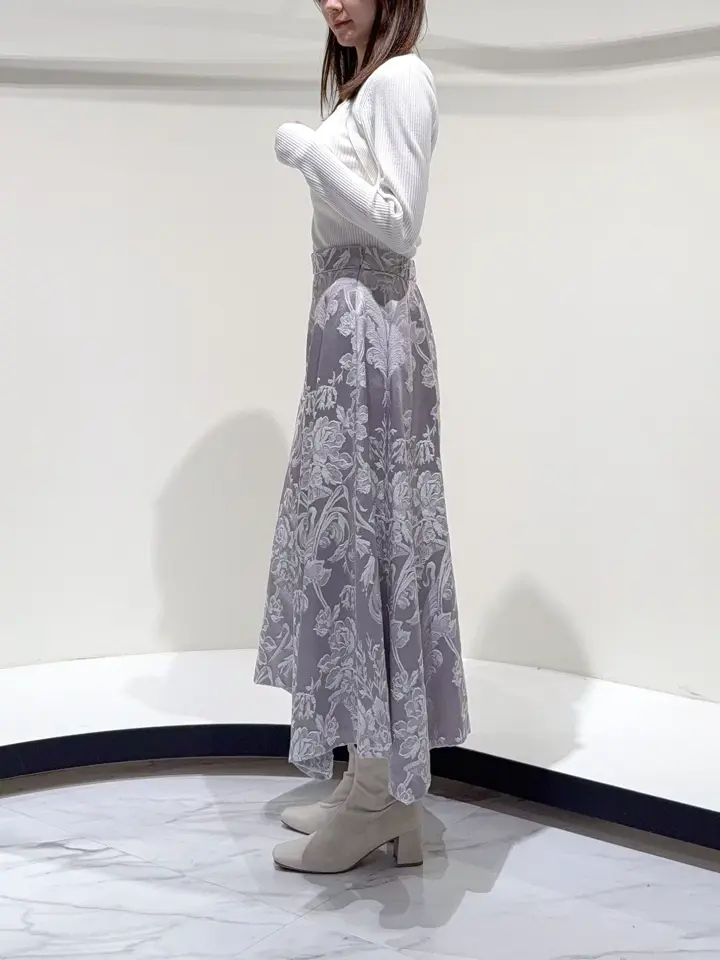 GRACE CONTINENTAL Suzuka コーディネート画像