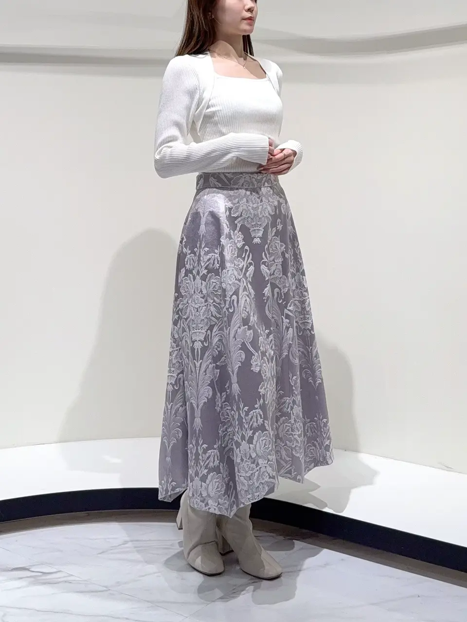 GRACE CONTINENTAL Suzuka コーディネート画像