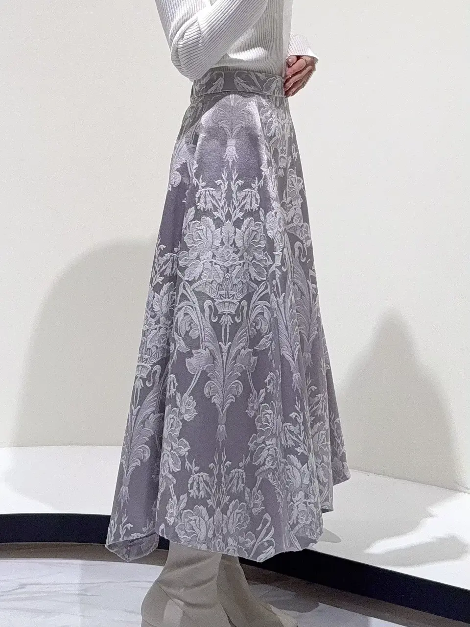 GRACE CONTINENTAL Suzuka コーディネート画像