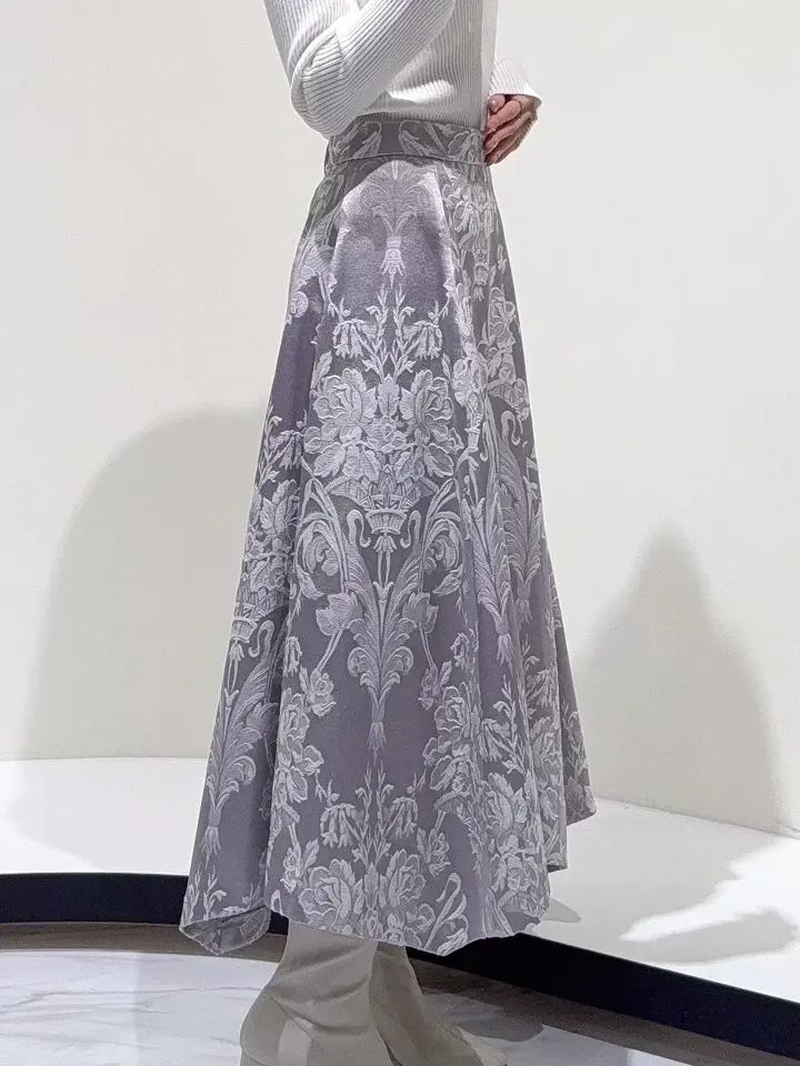 GRACE CONTINENTAL Suzuka コーディネート画像