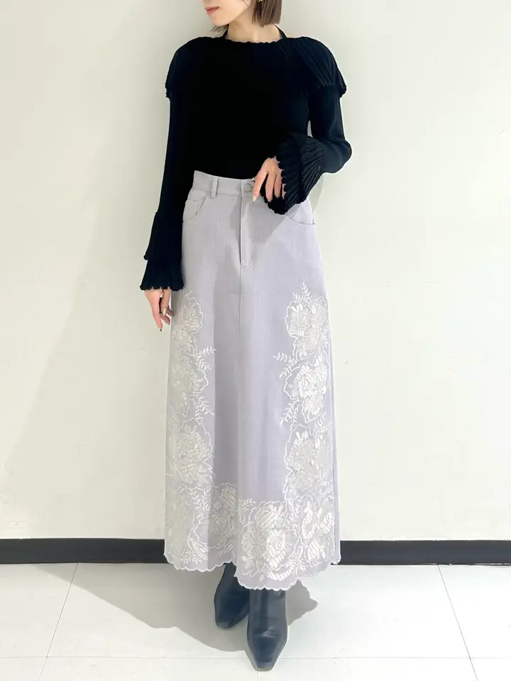 GRACE CONTINENTAL 狩野　珠季 コーディネート画像