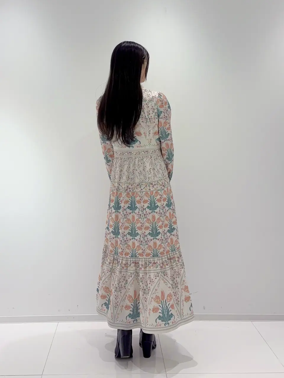 GRACE CONTINENTAL Hikaru Okada コーディネート画像