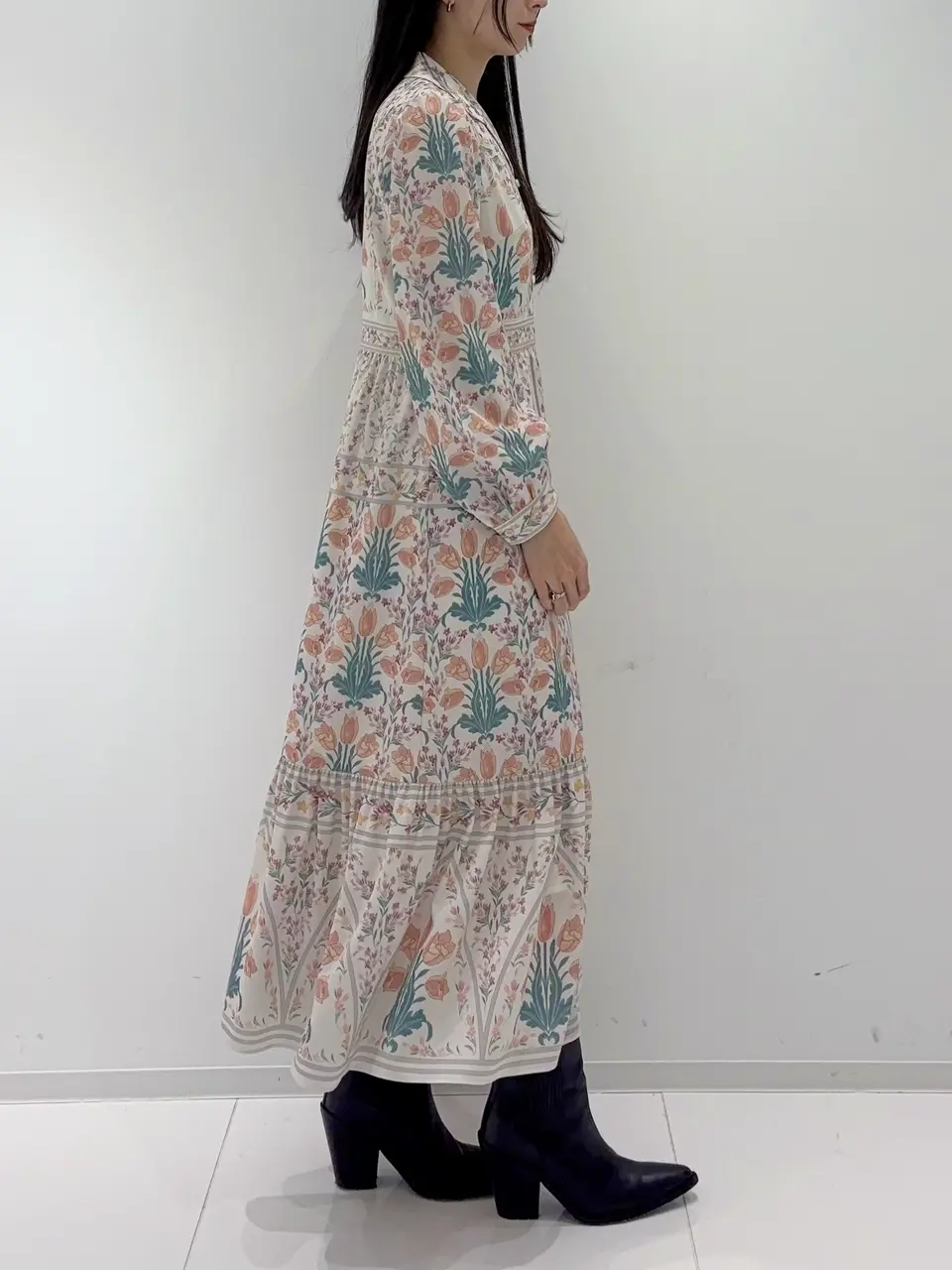 GRACE CONTINENTAL Hikaru Okada コーディネート画像