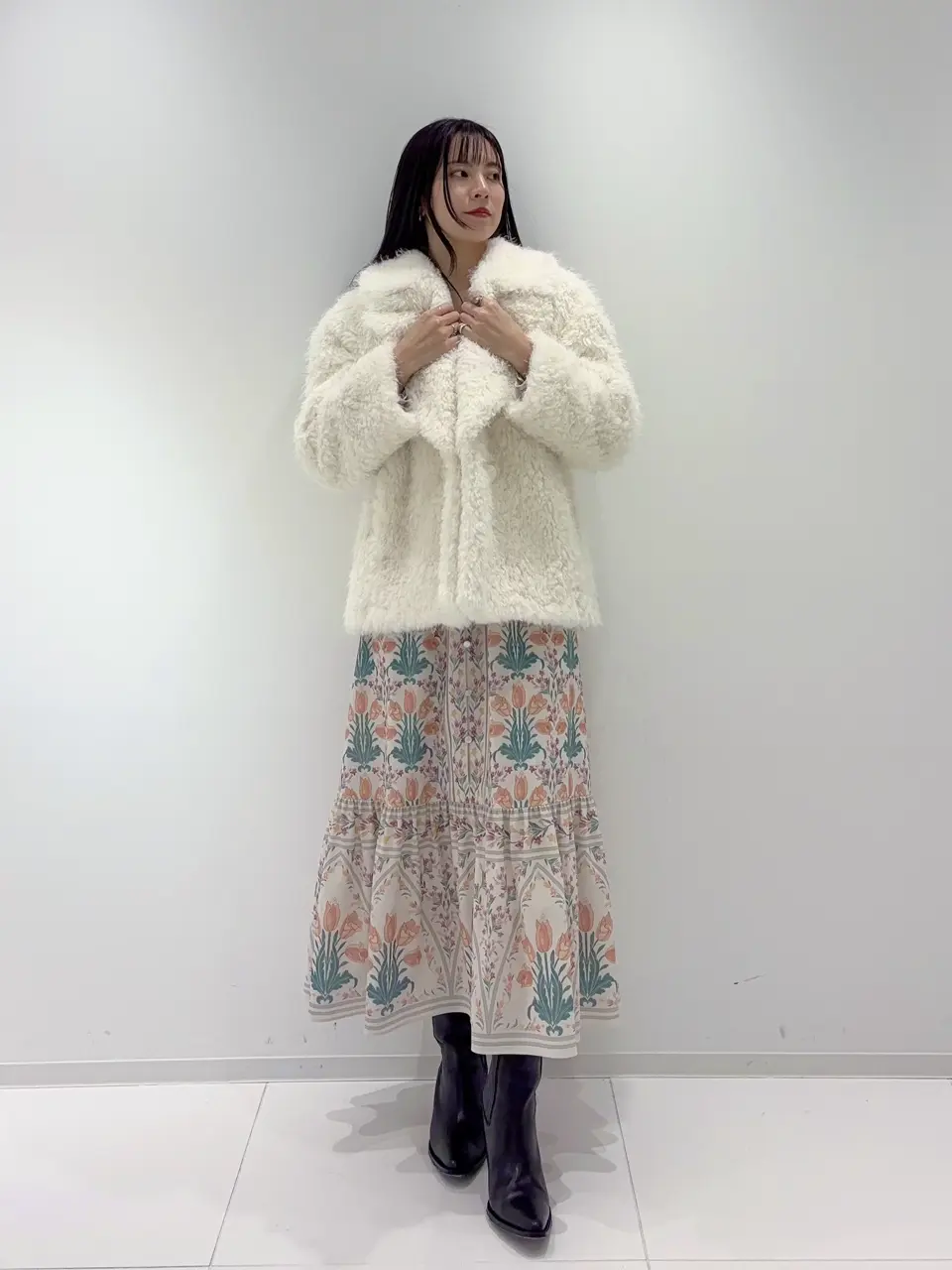 GRACE CONTINENTAL Hikaru Okada コーディネート画像