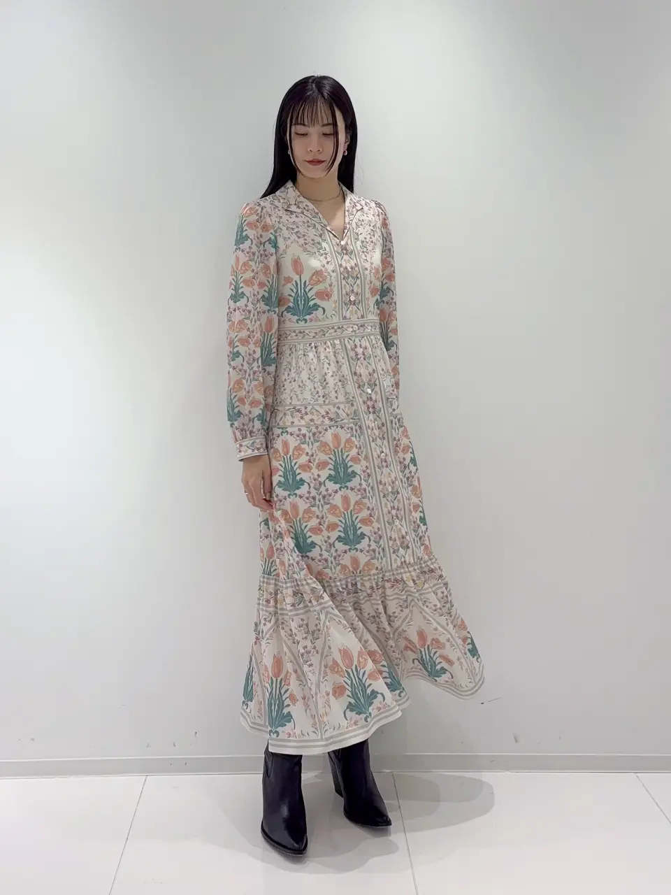 GRACE CONTINENTAL Hikaru Okada コーディネート画像