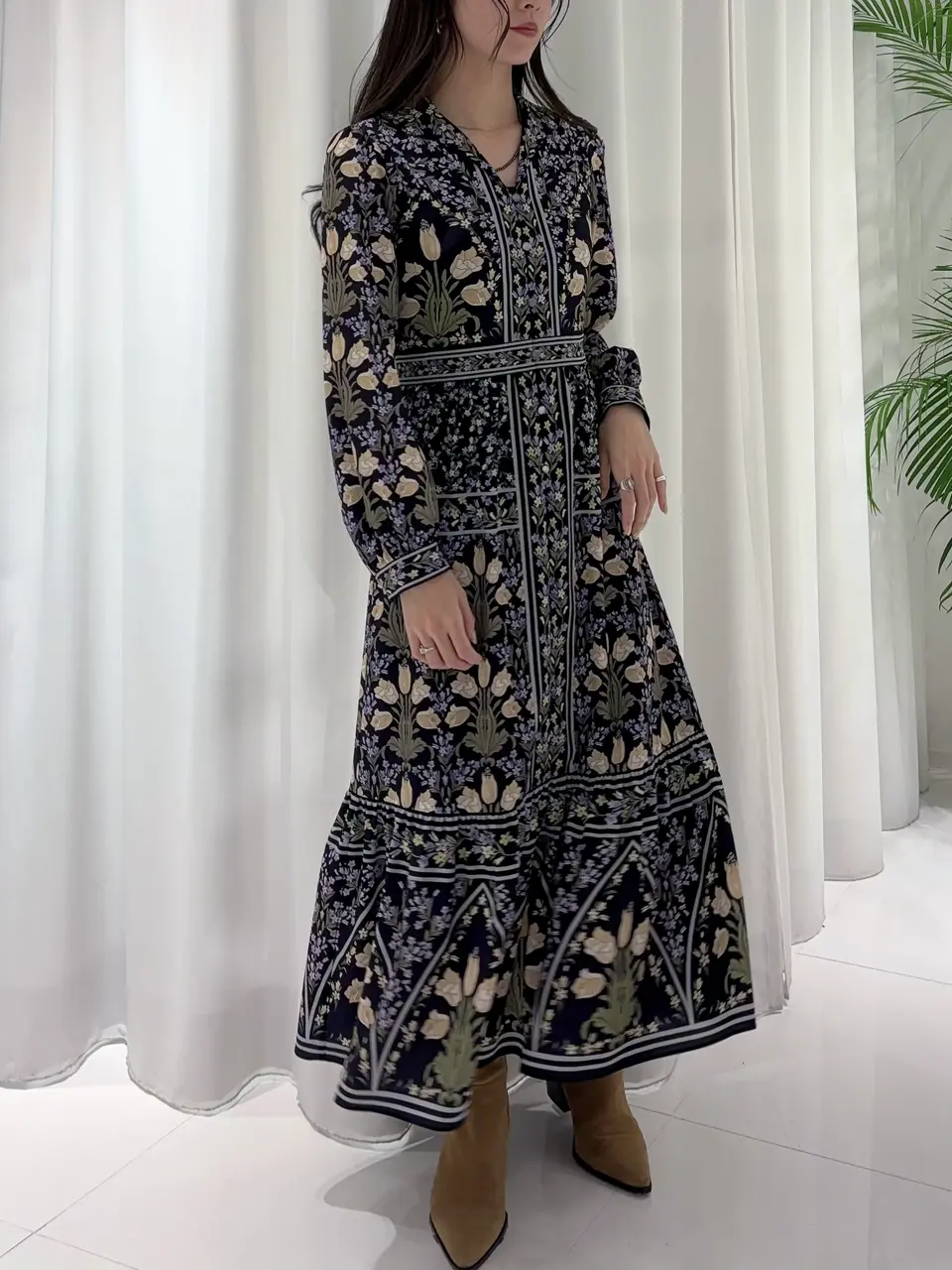 GRACE CONTINENTAL Hikaru Okada コーディネート画像