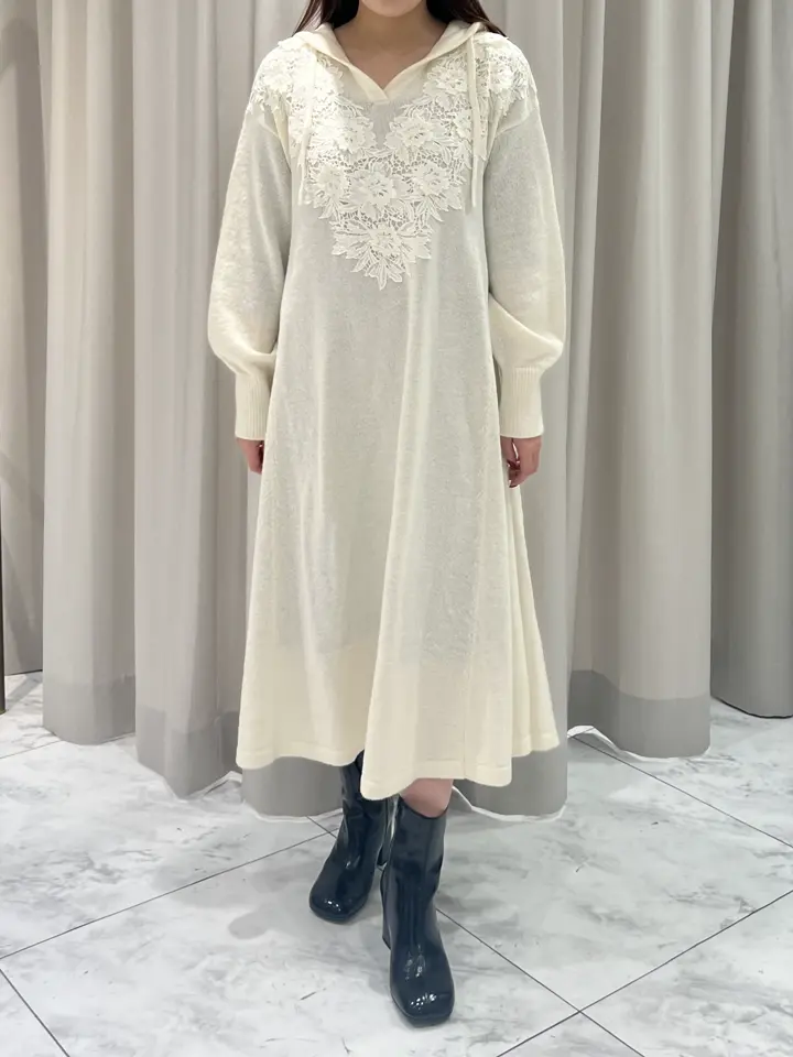 GRACE CONTINENTAL 赤坂 梨来 コーディネート画像