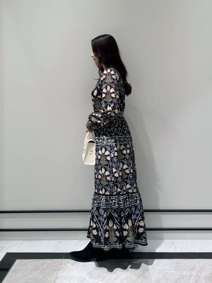 GRACE CONTINENTAL MOMOKO コーディネート画像