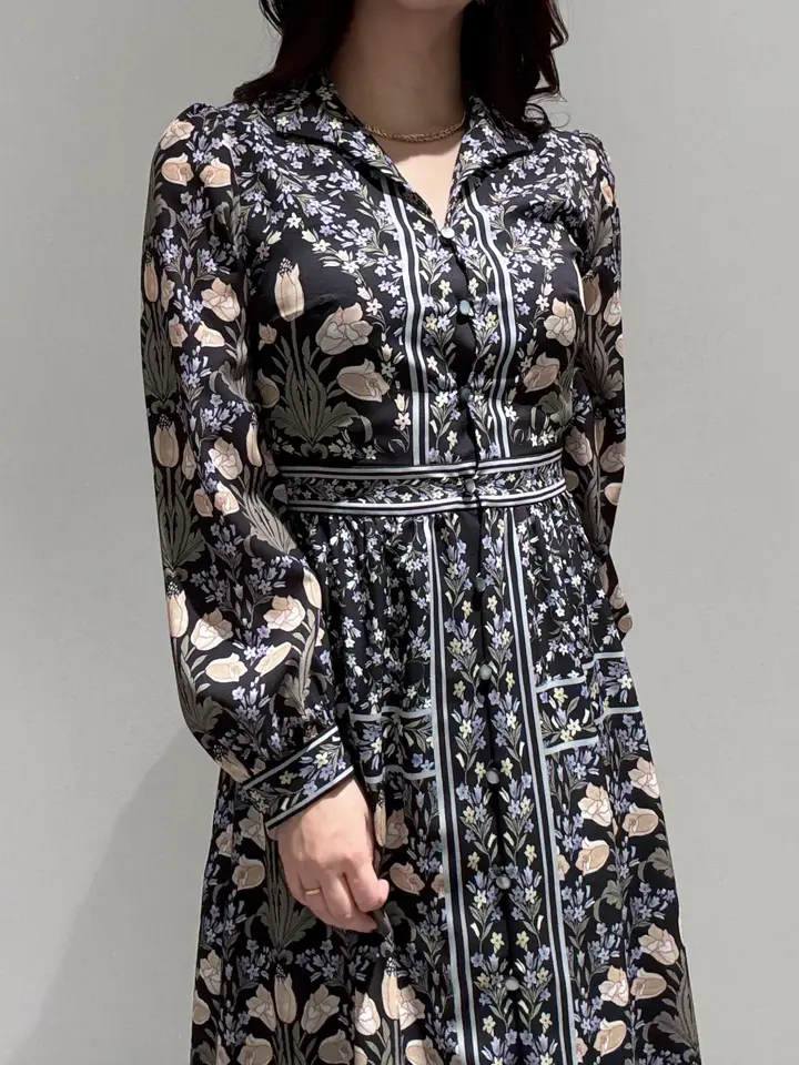 GRACE CONTINENTAL MOMOKO コーディネート画像