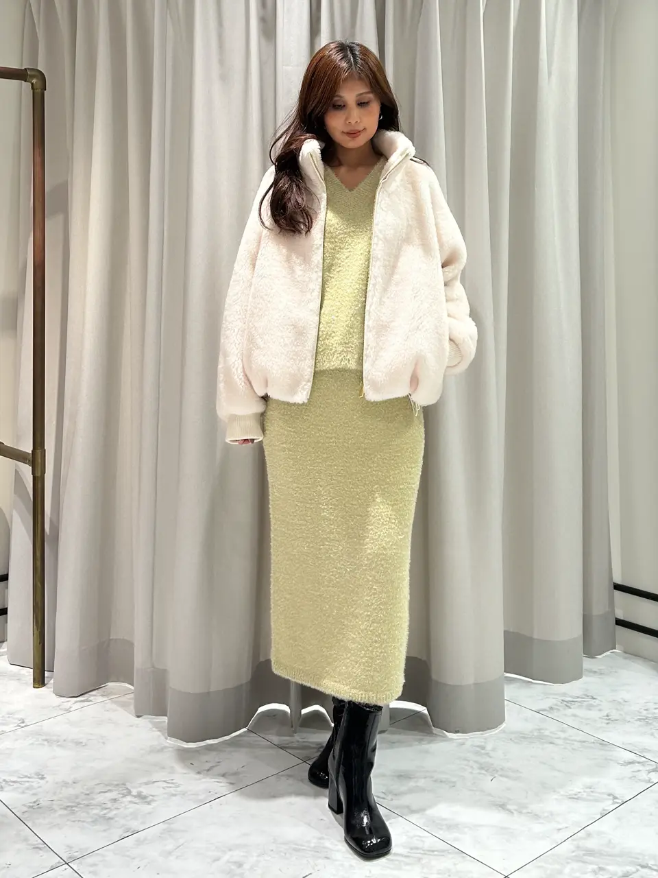 GRACE CONTINENTAL 志田　悠 コーディネート画像