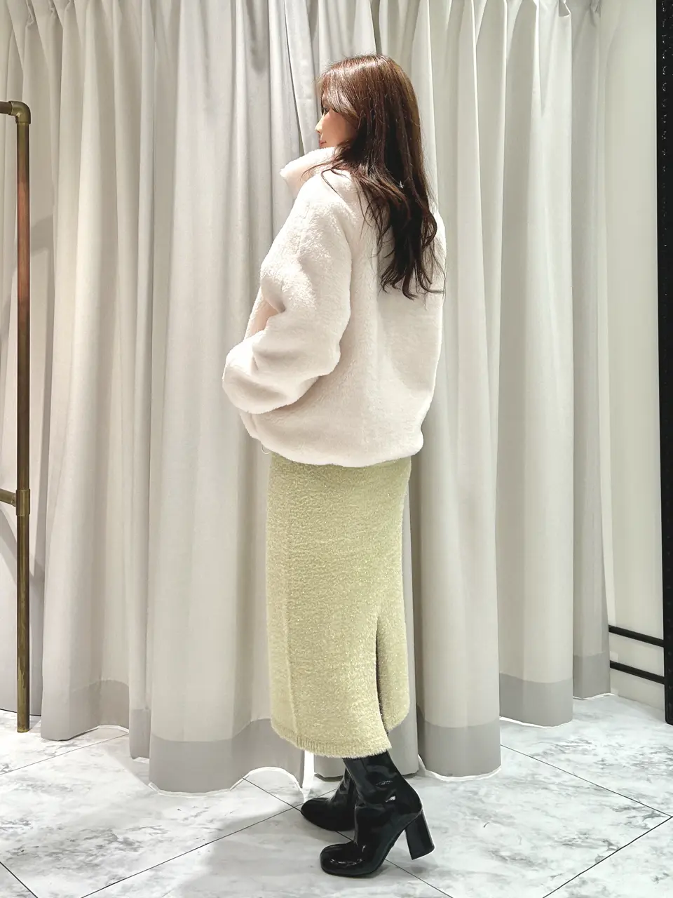 GRACE CONTINENTAL 志田　悠 コーディネート画像