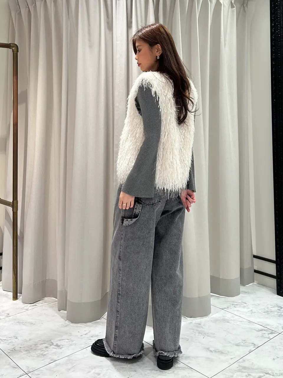 GRACE CONTINENTAL 志田　悠 コーディネート画像