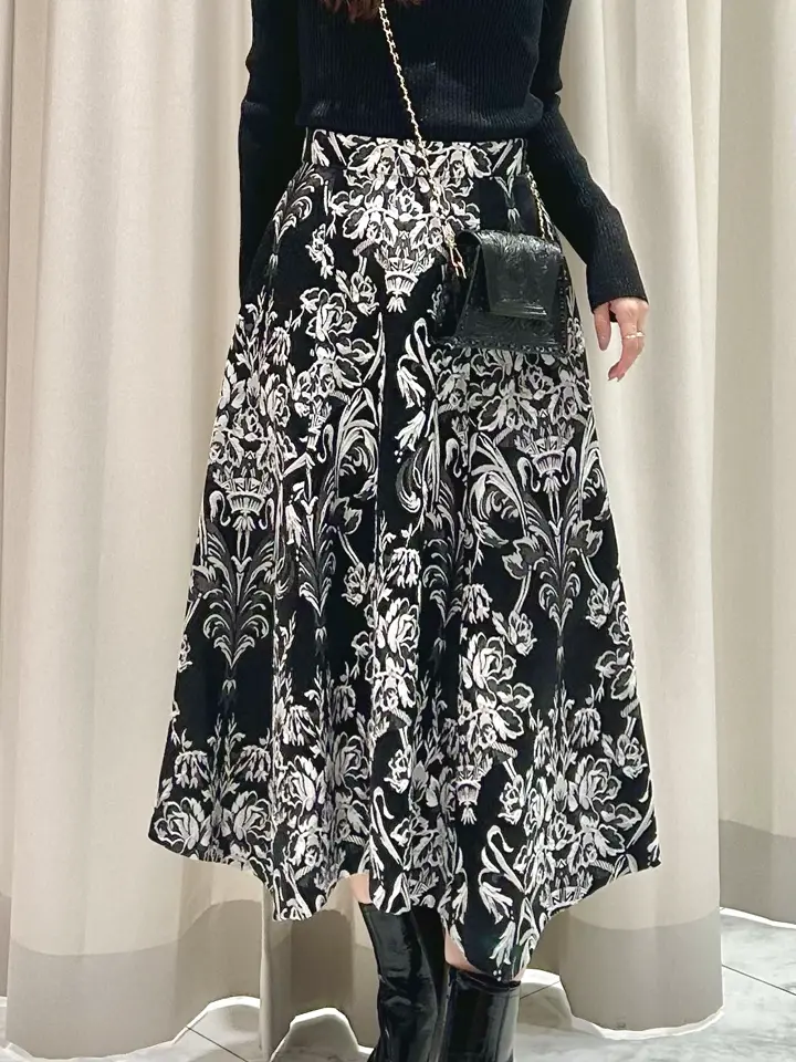 GRACE CONTINENTAL 志田　悠 コーディネート画像