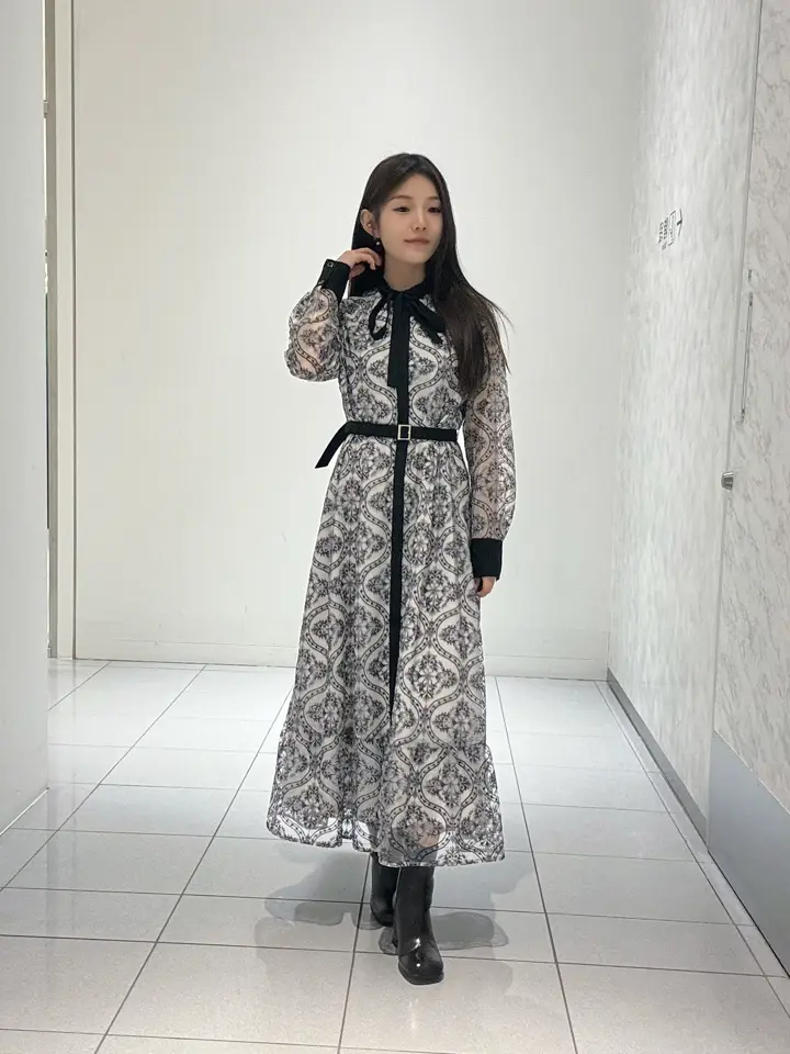 GRACE CONTINENTAL 王　宇キン コーディネート画像