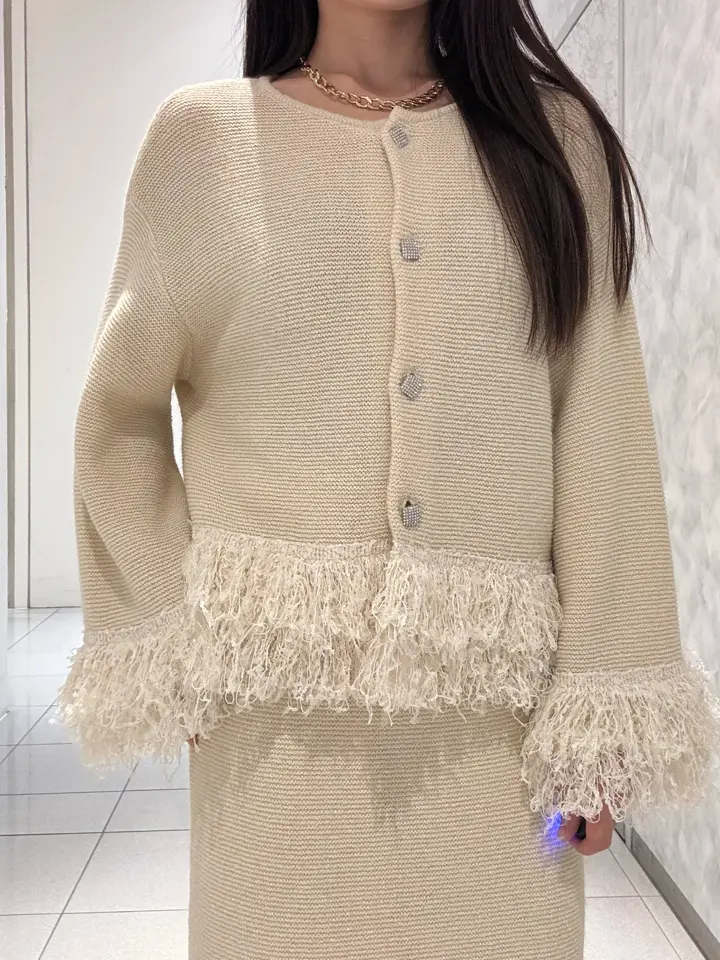 GRACE CONTINENTAL 王　宇キン コーディネート画像