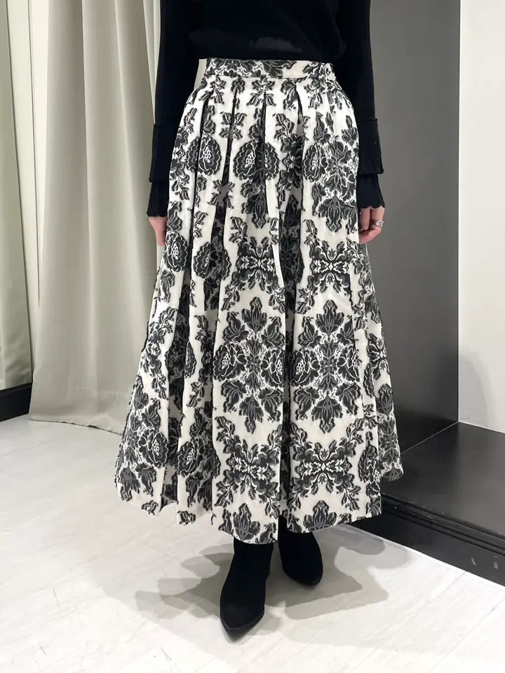 GRACE CONTINENTAL kobayashi コーディネート画像