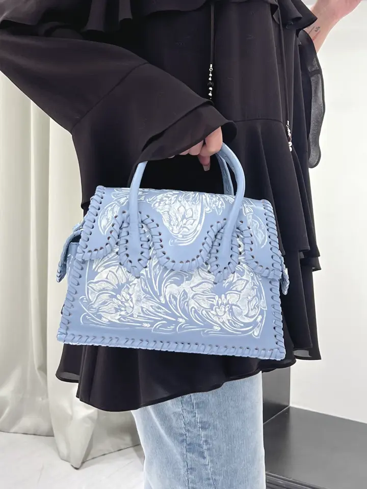 GRACE CONTINENTAL NORIA コーディネート画像