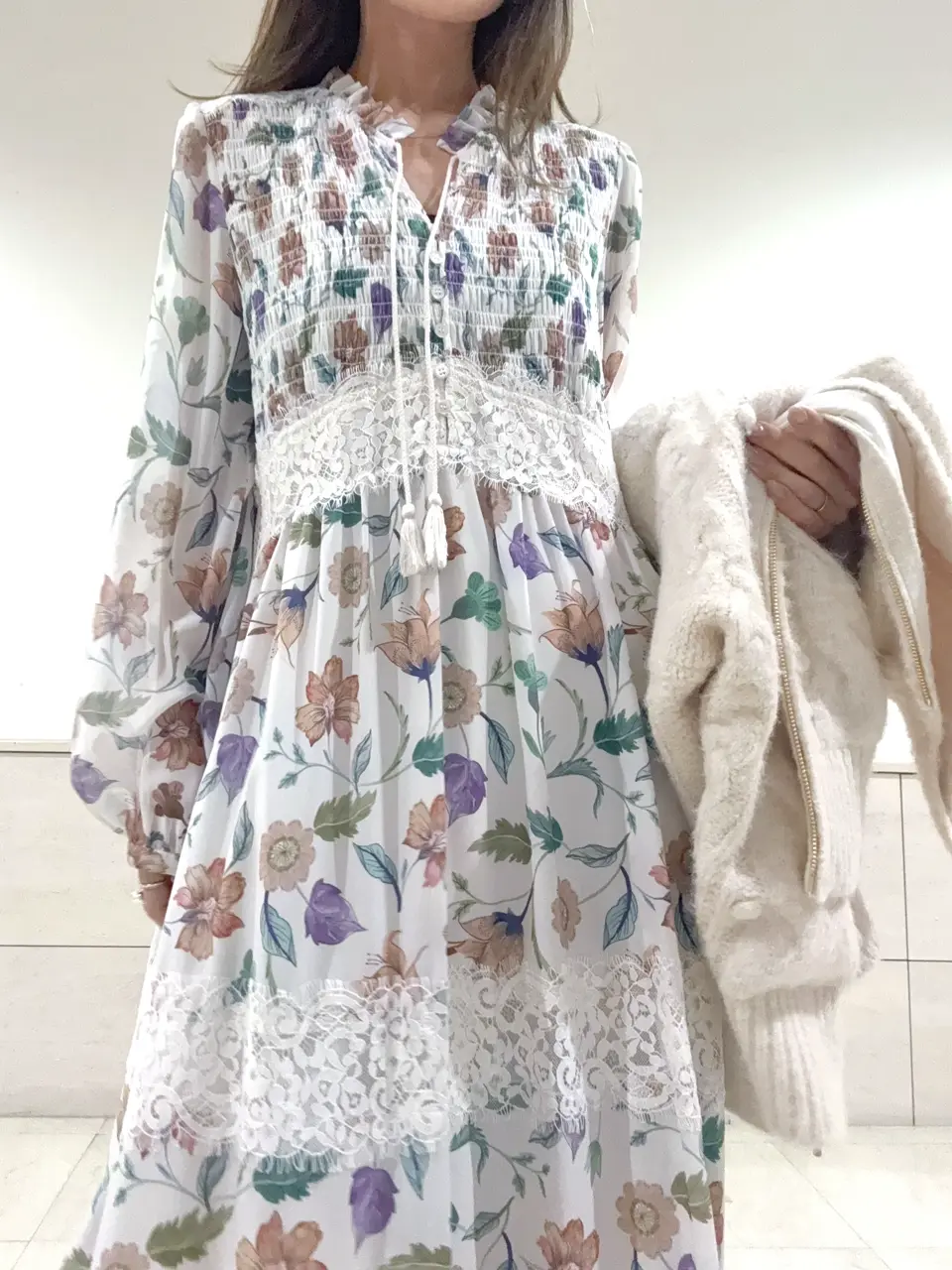 GRACE CONTINENTAL yukimi yonee コーディネート画像