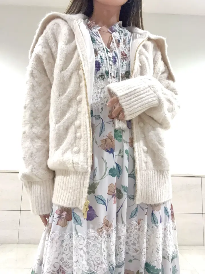 GRACE CONTINENTAL yukimi yonee コーディネート画像