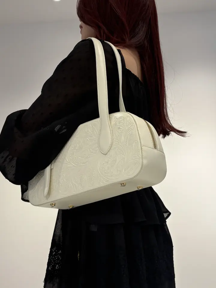 GRACE CONTINENTAL Yuuki NOZAWA コーディネート画像