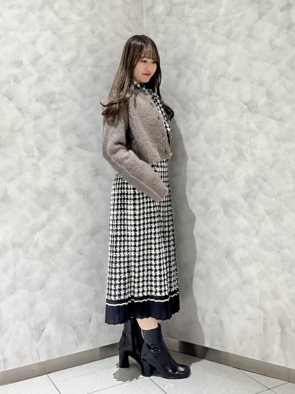 GRACE CONTINENTAL 根本　紗良 コーディネート画像