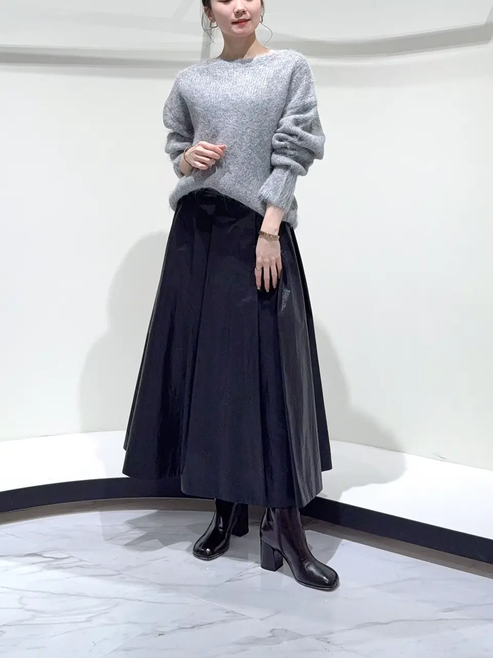 GRACE CONTINENTAL Suzuka コーディネート画像