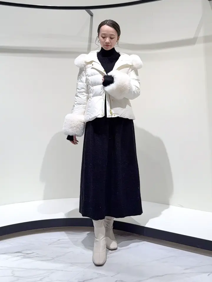 GRACE CONTINENTAL Suzuka コーディネート画像