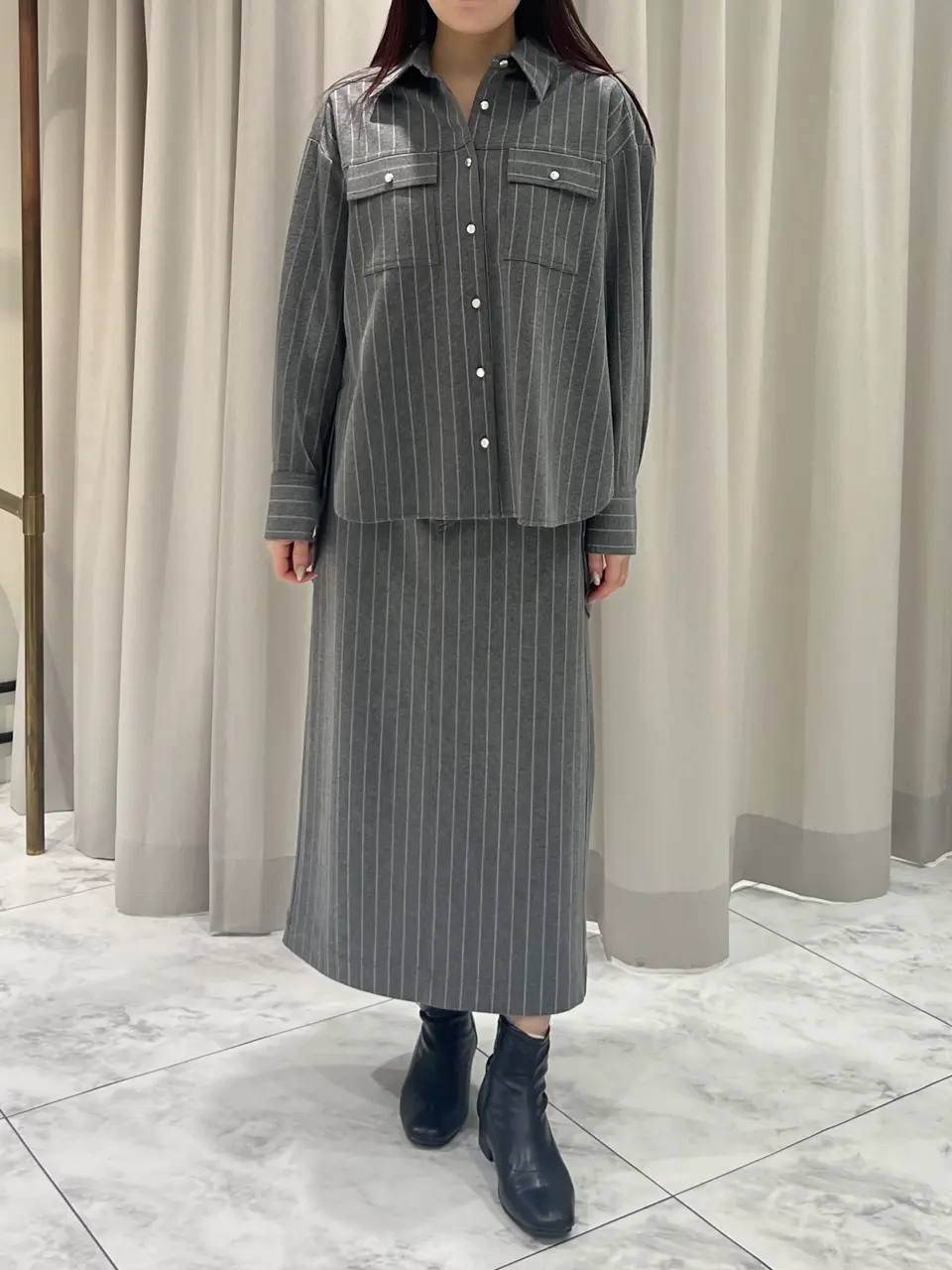  赤坂 梨来 コーディネート画像