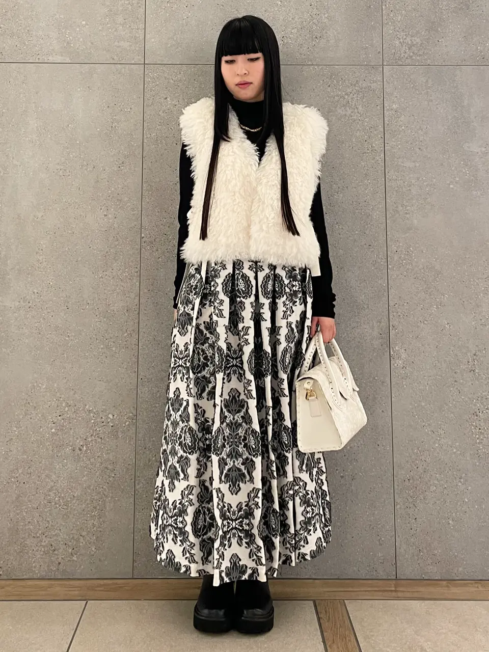 GRACE CONTINENTAL anri コーディネート画像