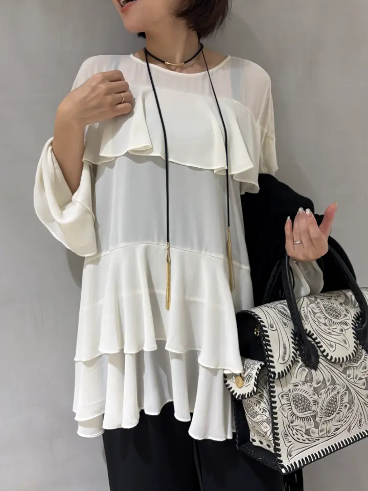 GRACE CONTINENTAL 穐山　香織 コーディネート画像